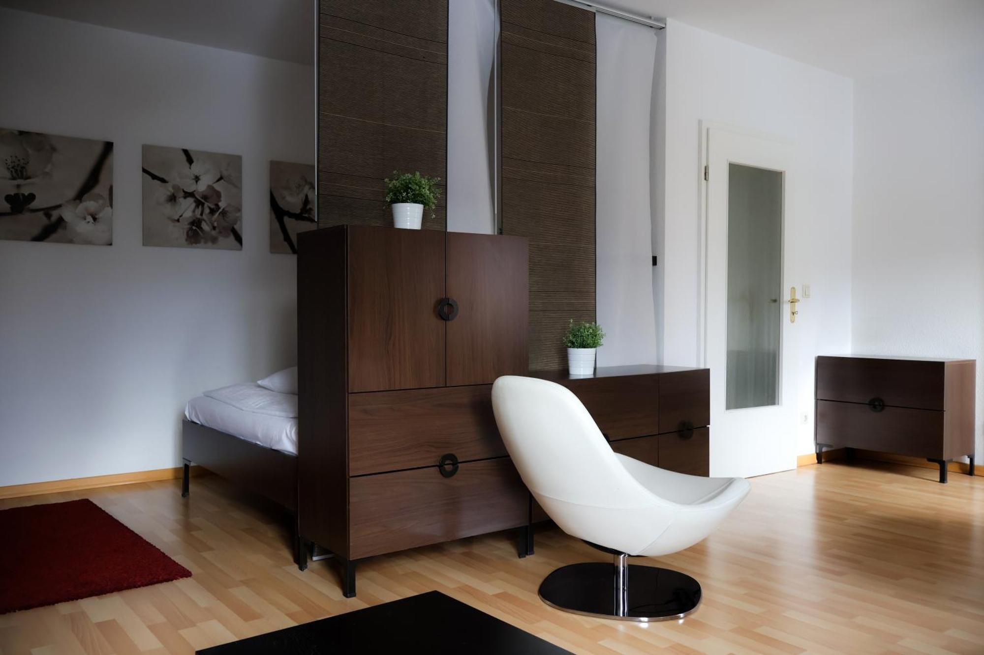 Alexxanders Apartments & Studios Chemnitz Rum bild