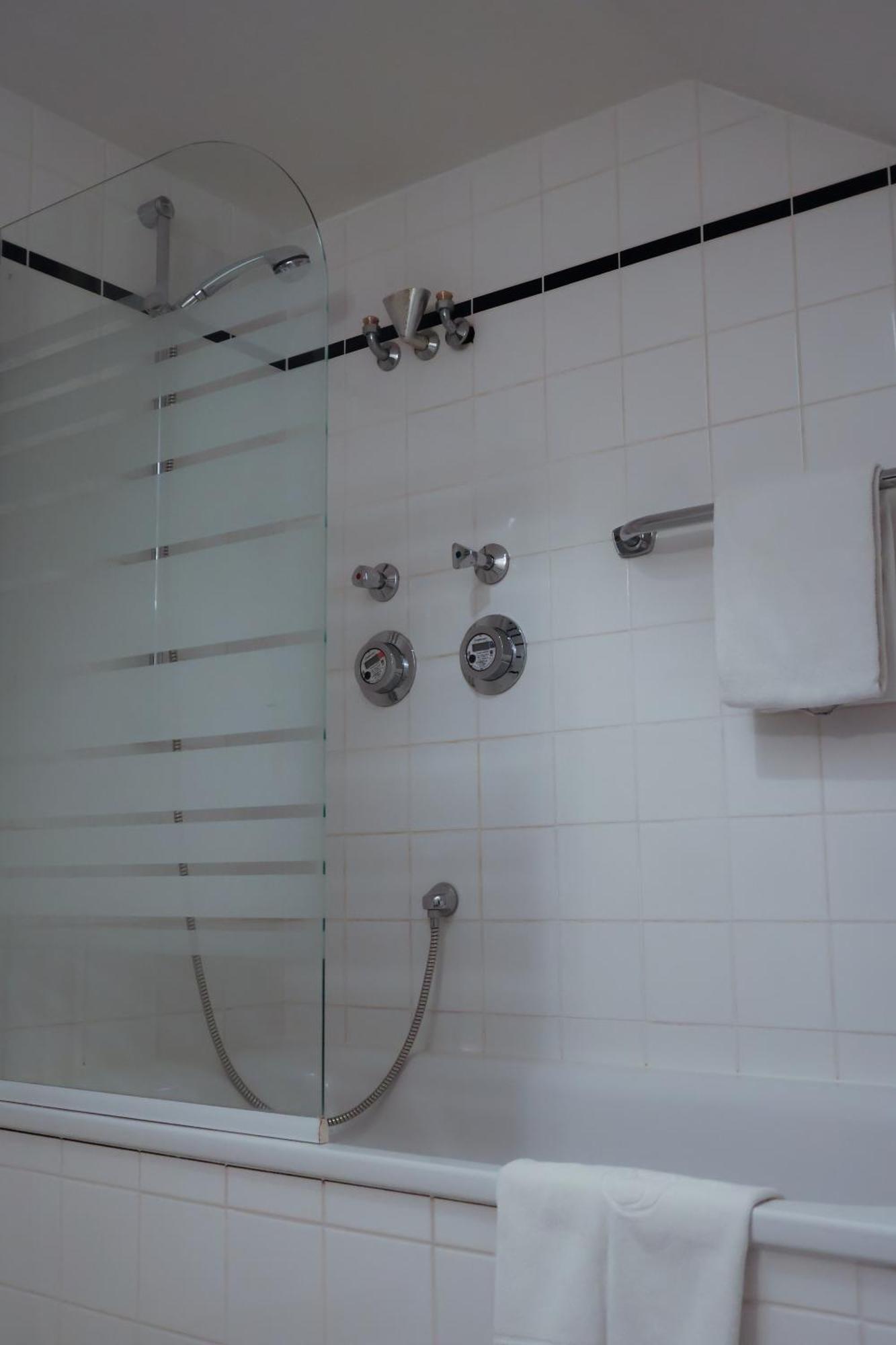 Alexxanders Apartments & Studios Chemnitz Rum bild