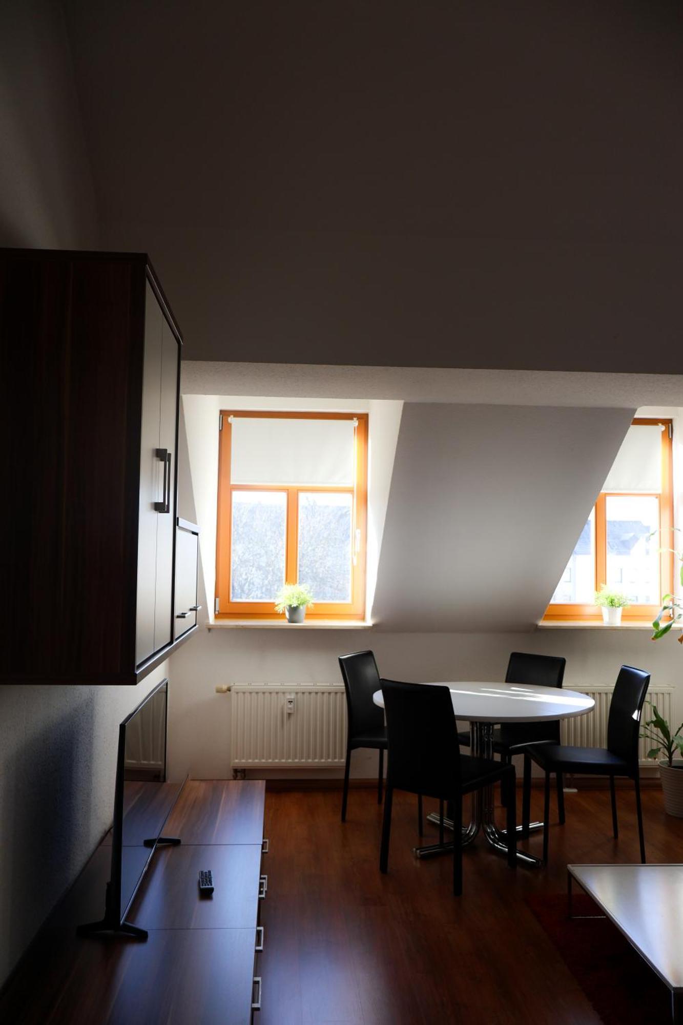 Alexxanders Apartments & Studios Chemnitz Rum bild